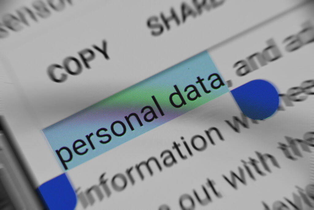 text "personal data" highlighted in document